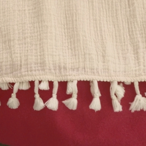 Entro gauzy, lace tassel top, 100% cotton. - Picture 3 of 5